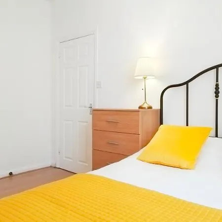 Pearl Garden In Wembley Villa London Exterior photo
