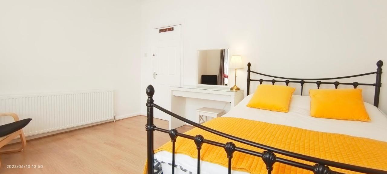 Holiday home Pearl Garden In Wembley London