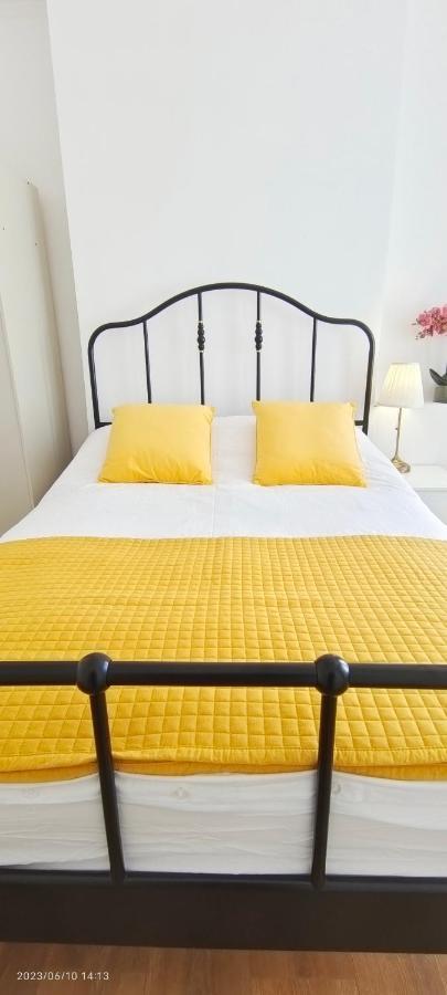 Pearl Garden In Wembley Holiday home London