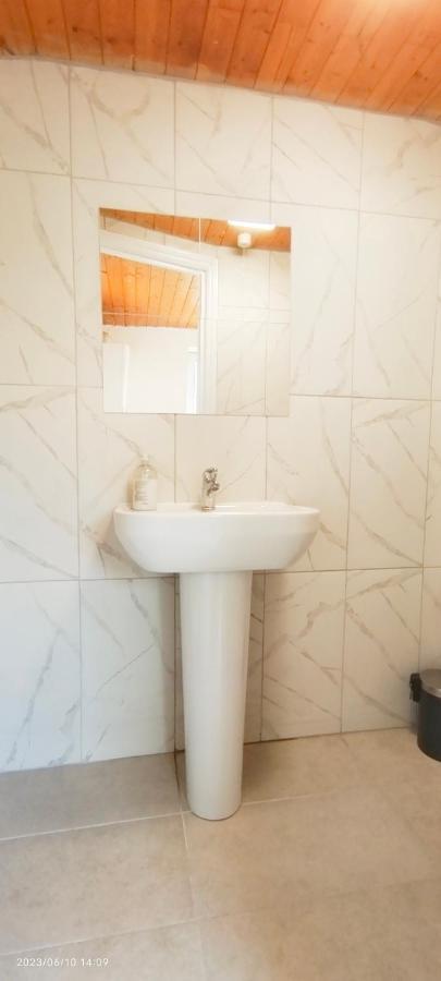 Holiday home Pearl Garden In Wembley *