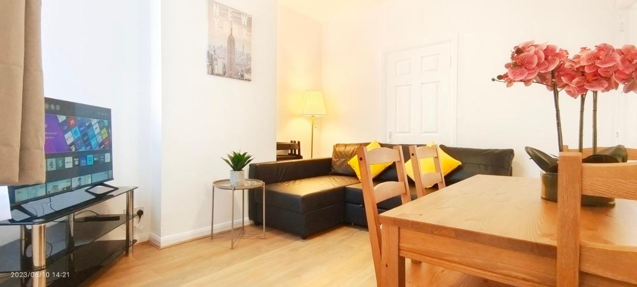 Holiday home Pearl Garden In Wembley